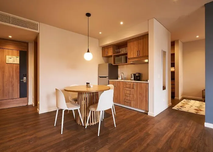 Caluce Apt 5D By Letoh